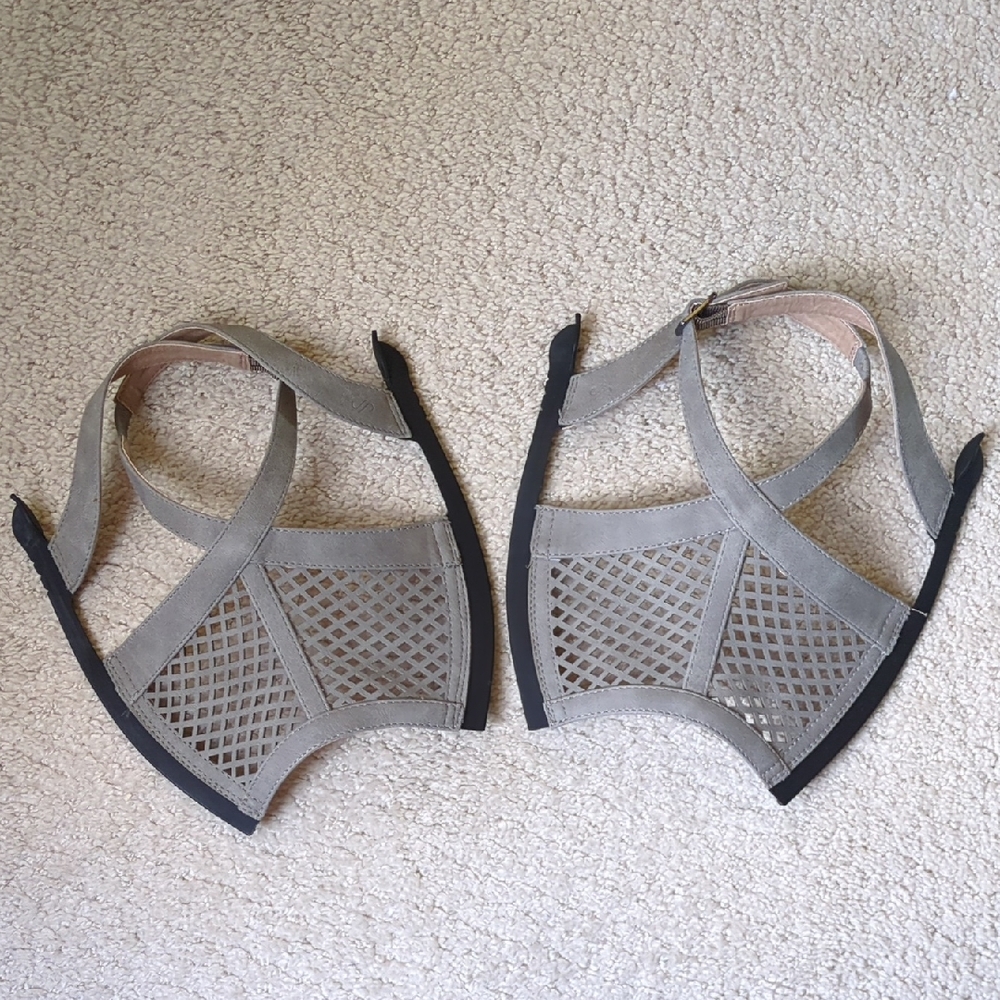 Solely Jane Malibu Gray Shoe Top (Top Only-no Base) Size 8